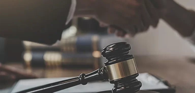 4 Reasons to Hire an Attorney for a Professional Licensing Case